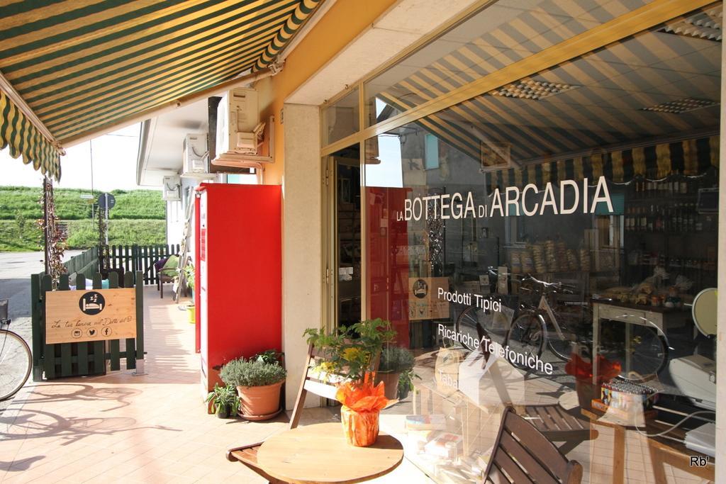 Oasi Di Arcadia Hotel Santa Giulia Ngoại thất bức ảnh
